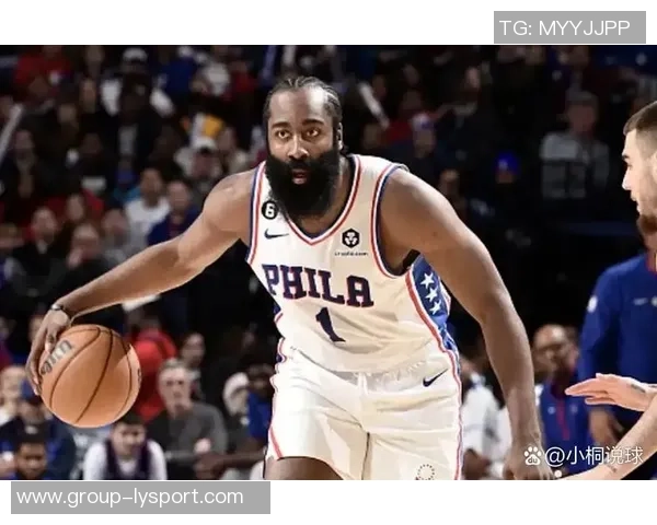 乌布雷半场表现惨淡5投全失仅获6篮板球队陷入困境