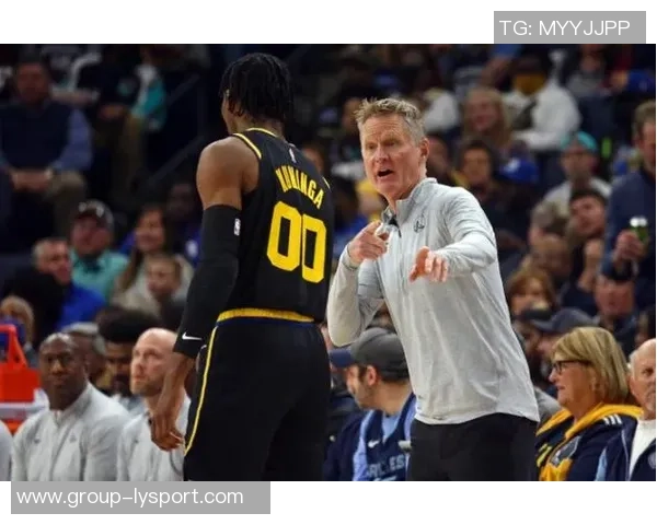 库明加连续缺席比赛引发媒体热议或因内部矛盾分开对双方皆有利